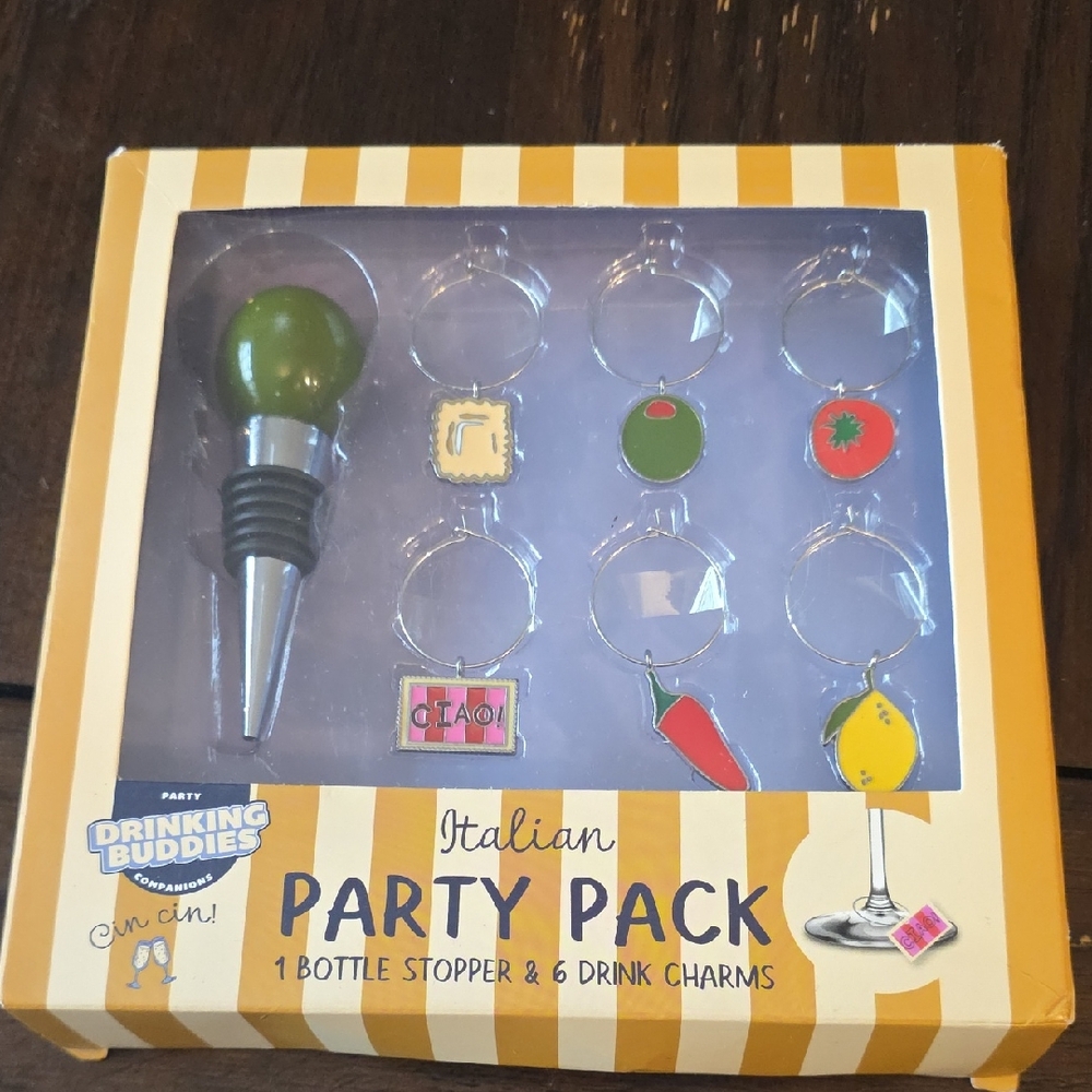 Italian Party Pack — Green Bottle Stopper & Green-Accented Drink Charms
